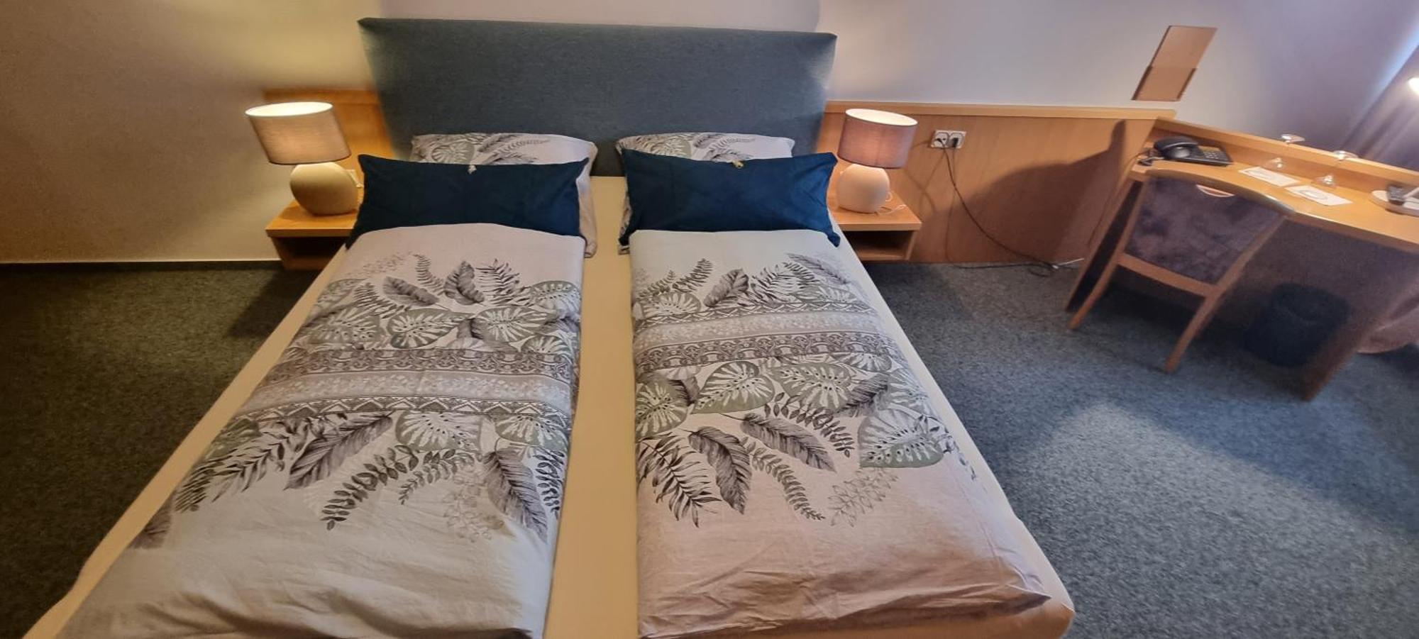 זארשטדט Hotel Alt Oesselse חדר תמונה