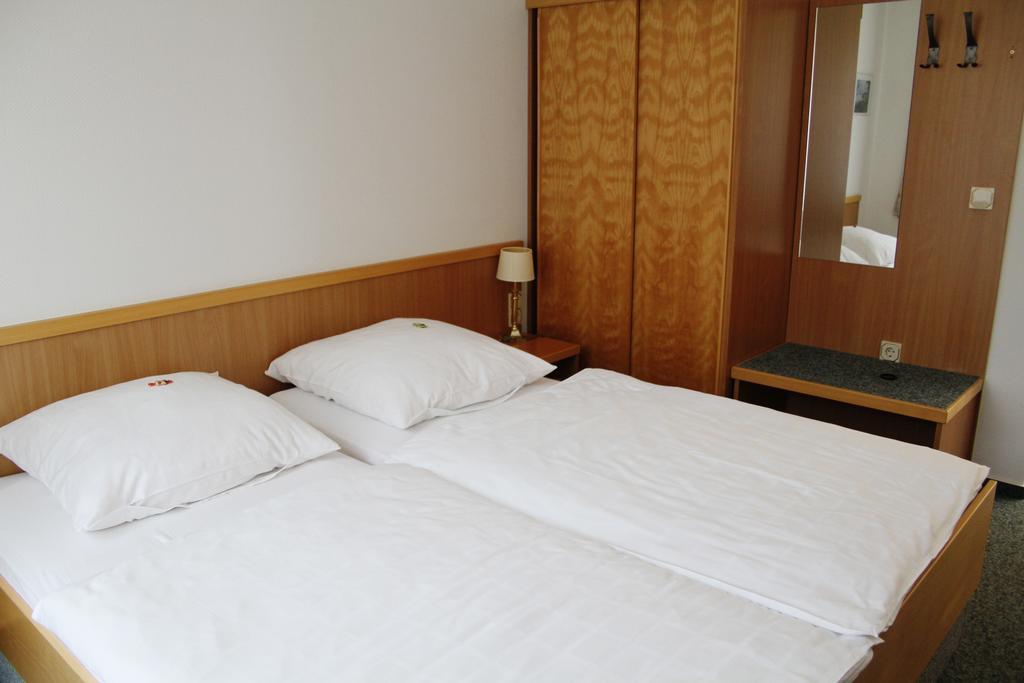 זארשטדט Hotel Alt Oesselse מראה חיצוני תמונה